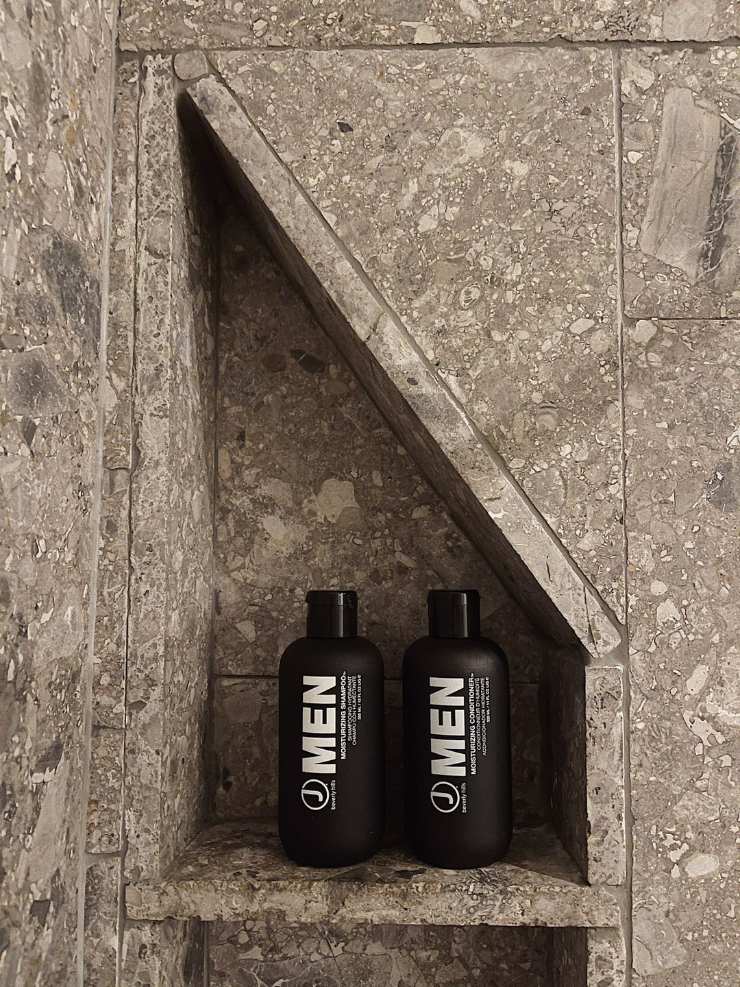 MEN - Moisturizing Shampoo